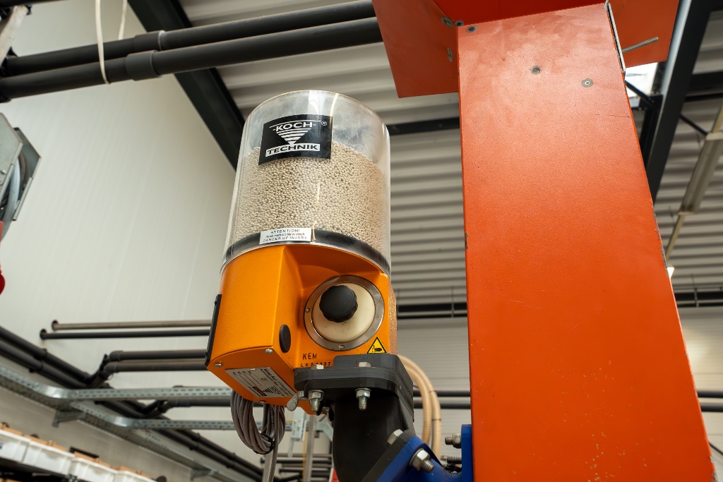 Productie bij DG Rubber Profiles